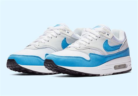 nike air max university blue.